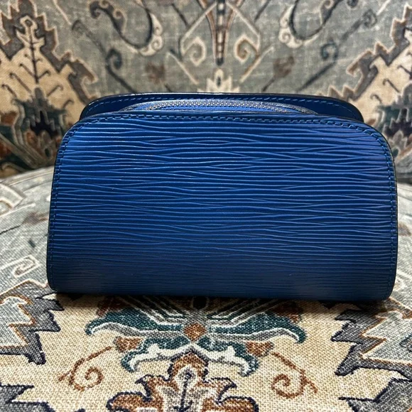 Louis Vuitton Textured Blue Cosmetic Case - Picture 2 of 5